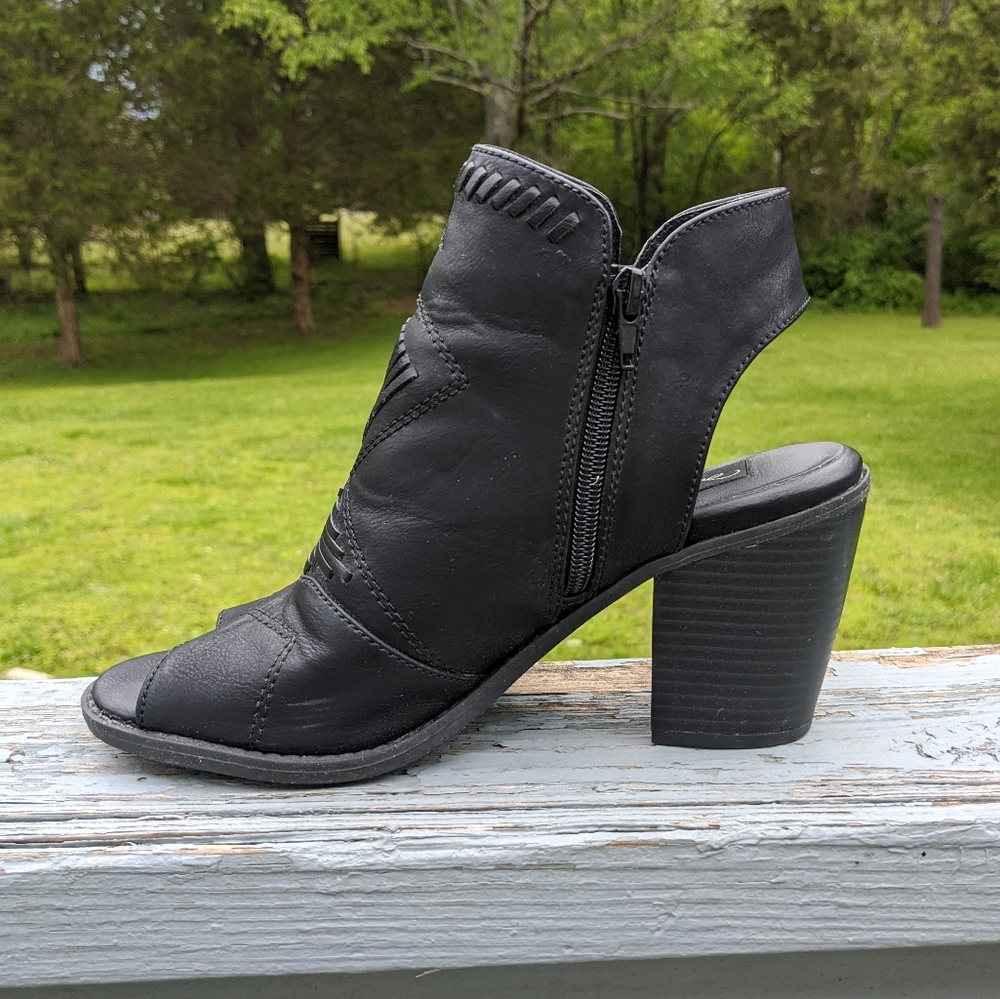 ✨❌SOLD❌✨Faux Leather Open Toe Booties
